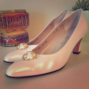Vintage Salvatore Ferragamo Pearl Pumps